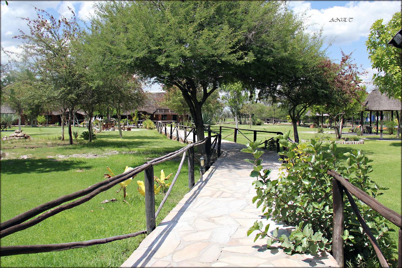 Fiume Lodge Grootfontein エクステリア 写真